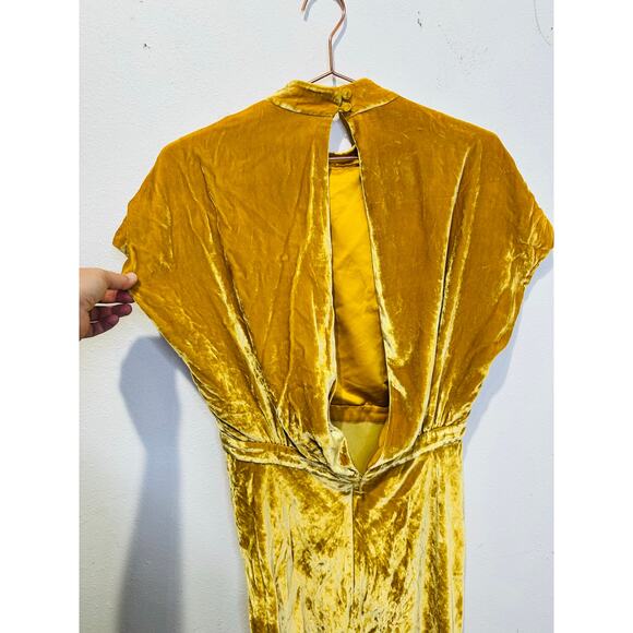 SALONI Gold Velvet High Neck Cinched Waist Cap Sleeves Fabienne Gown size US 8 - Picture 6 of 16